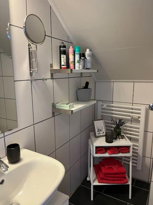 Gemuetliche Mitten In * Esens